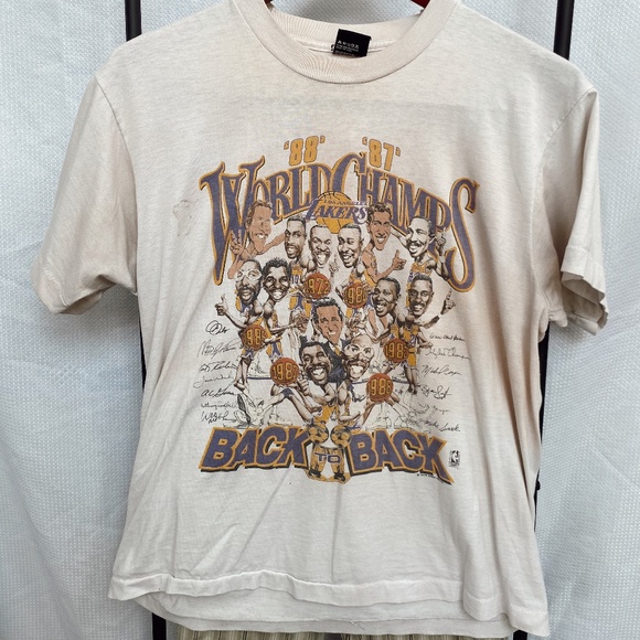 Vintage LA Lakers Back to Back Champions Tee - Picture 1 of 1